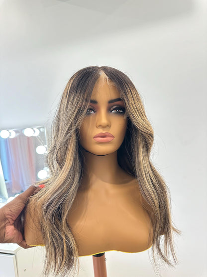 13x6 HD 14” Ash blonde highlighted Wig