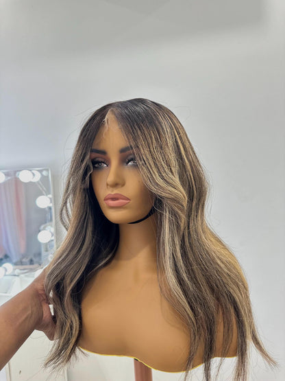 13x6 HD 14” Ash blonde highlighted Wig